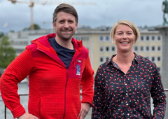 Markedssjef i Ski-VM 2025 Haakon Jensen og Gøril Tronslien leder for Bekk sitt kontor i Trondheim gleder seg stort til samarbeidet som skal gi VM-selskapet en effektiv og intuitiv digital løsning for salg av billetter.