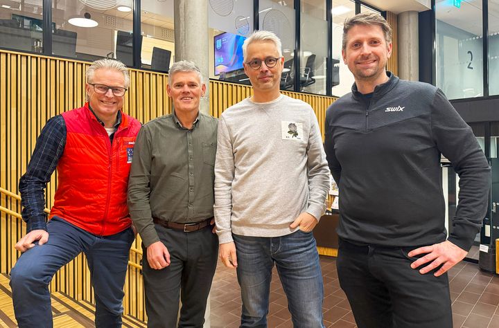 Åge Skinstad, VM-sjef i Ski-VM 2025,  Frode Arntsen, konsernsjef i SalMar, Arthur Wisniewski, direktør HRM SalMar og Haakon Jensen, kommersiell sjef i Ski-VM 2025.