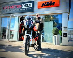 Hans Kristian Jørgensen, mental helse, kjøreopplevelser og sundt liv influenser - med KTM 1290 MC.