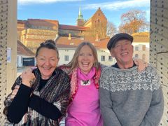 Geddy Aniksdal og Lars Vik fra Grenland friteater sammen med Agnete Haaland fra Karpedammen scene