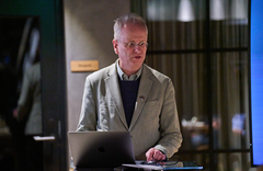 Henrik Syse ga sine refleksjoner om tiden vi står i.