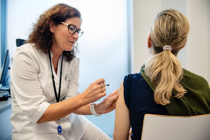 De siste ukene har fire av ti valgt å ta influensavaksinen i apotek