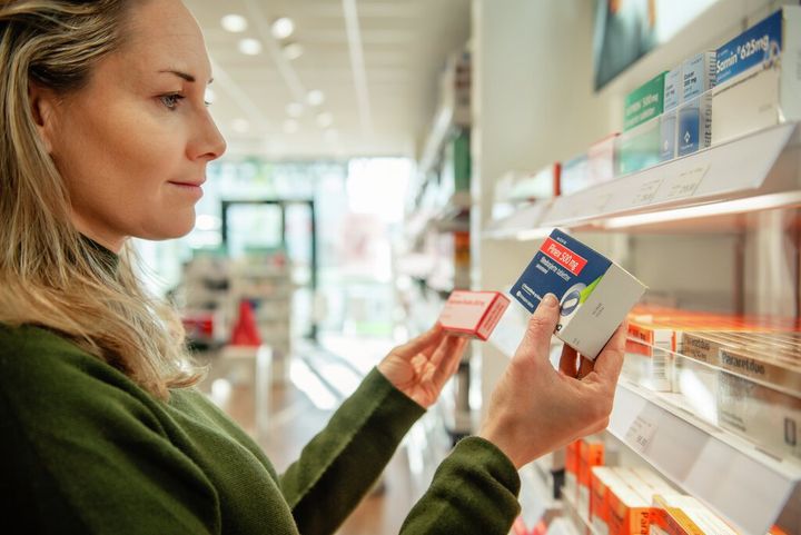 21 prosent av respondentene oppgir at de har fått hjelp i apoteket for helseproblemer som gjorde at de ikke trengte gå til fastlege eller andre deler av helsetjenesten.