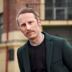 Eivind Skogen er kommunikasjonsrådgiver, foredragsholder og ekspert på digital forsøpling.