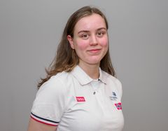 Martine Netland Haagensen (19) skal konkurrere i billakererfaget under Yrkes-VM 2024 i Lyon, Frankrike 10.-15. september.