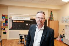 Leder i Utdanningsforbundet, Geir Røsvoll, etterlyser mer lek for de yngste elevene i skolen