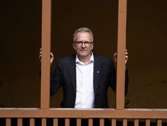 Bra at lærere er fornøyd med jobben sin, men urovekkenbde at flere opplever stress og et mer sammensatt klasserom, sier Geir Røsvoll, leder i Utdanningsforbundet.