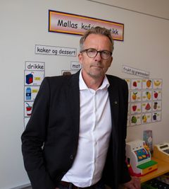 Når en elev bytter skole, må det være plikt til å informere den nye skolen dersom eleven har en historikk med vold og trusler, mener leder i Utdanningsforbundet, Geir Røsvoll.