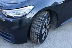 Toyota tok førsteplassen i juli, mens Xpeng rykket inn på pallen. Totalt ble det registrert 9 609 nye personbiler, omtrent like mange som i juli i fjor.