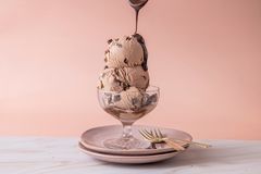 Oslo-folk spiser is ukentlig dobbelt så ofte som resten av landet. Nesten hver femte i hovedstaden spiser is ukentlig eller oftere.