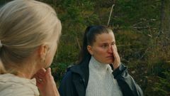 Jonas' søster ved åstedet.