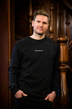 Øystein Pettersen er neste mann ut i stolen i Rikets Roast på VGTV.