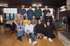 Bak fra venstre: Karsten Blomvik, Thomas Numme, Tore Sagen og Henrik Farley. Midten fra venstre: Tuva Billing, Amir Asgharnejad, Vidar Magnussen, Espen Abrahamsen og Stig Brenner. Foran fra venstre: Andrea Løvland, Mads Hansen, Kristine Riis og Tara Lina Sahin