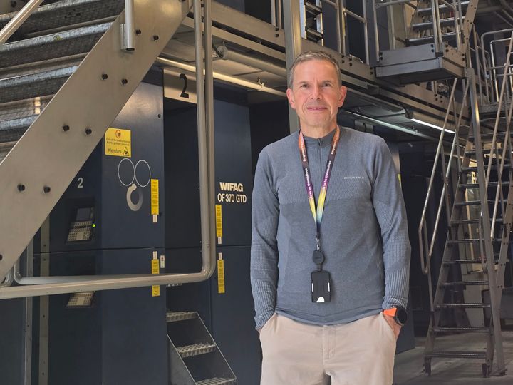 TAR OVER: Arve Kvåle går fra rollen som fabrikksjef til å bli daglig leder i Schibsted Trykk.