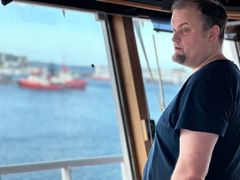 Terje Eriksen er leder i Sør-Norges Fiskarlag, og medeier i rederiet Traal AS, som driver tråleren Herøyfjord. Han er opplever at fiskerne er blitt hørt i ny rapport om påvirkningen seismikk har på fiskeri.
