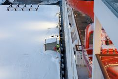 Havila Polaris fyller biogass ved Polarbase 26. november 2025.