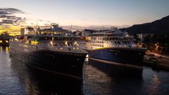Havila Polaris departs Bergen for her maiden voyage, passing the sister ship Havila Pollux on the way.