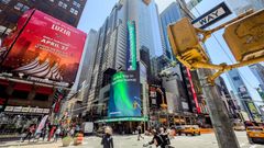 Havila Voyages promoting their coastal cruises, Norway and the northern lights in the middle of Times Square, New York.