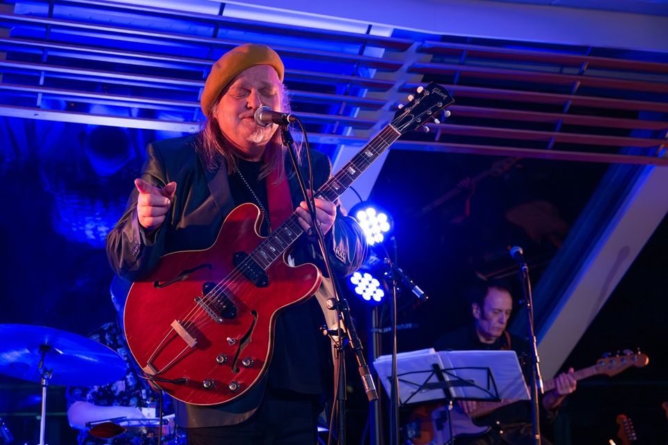 First Artist Announcement: Havila Blues Cruise 2026 with Havila Voyages Kicks Off with an Exciting Line-Up - Knut Reiersrud from the Havila Blues Cruise 2025 (Image at LateCruiseNews.com - July 2025)