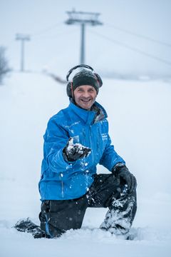 Heisleder Arnulf Erdal er godt fornøyd med det hvite gullet som er på plass i Oppdal
