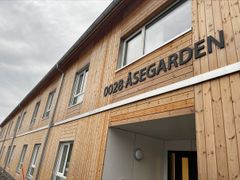 Åsegarden utsnitt fasade og langside Rena leir nov24