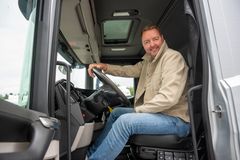 VEKST: Bjørnar Pedersen og Bjørnars Transsport har blitt Norges største massetransportør med elektriske lastebiler.
