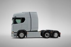 FORLENGET: Scania lanserer nå mulighetene for ekstra batterier plassert bak hytta. Det gir mulighet for opp til 720 kilometers rekkevidde.