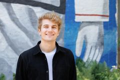 LNU sin styreleder Jakob Øvensen Aanderaa tok i mot anbefalingene på vegne av de syv organisasjonene som har vært oppdragsgiverne.