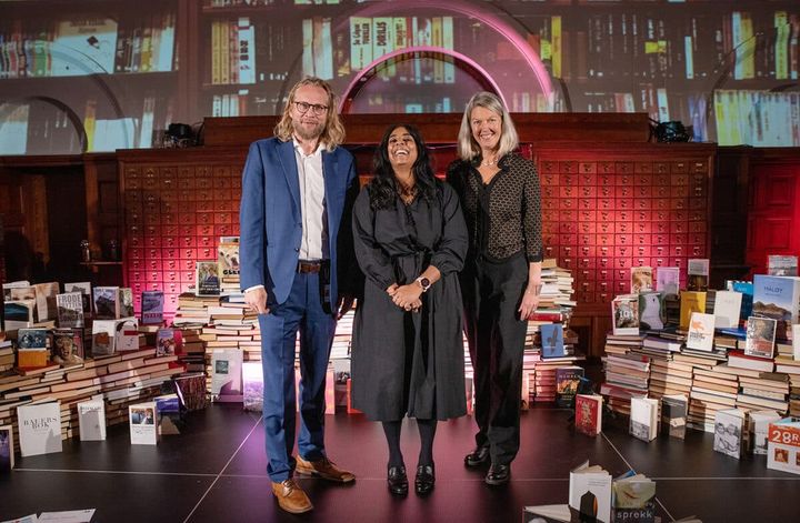 Kultur- og likestillingsminister Lubna Jaffery, nasjonalbibliotekar Aslak Sira Myhre og Kopinors administrerende direktør, Hege Munch Gundersen, la fram en ny Bokhylla-avtale fredag 13. oktober på Nasjonalbiblioteket.