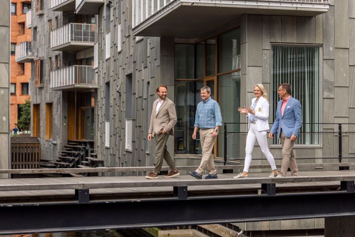 Strong team poised for European expansion: Founder and CEO Eilin Schjetne together with part of the Aparta team, set to take the company into Europe. (From left) Leif Erik Kleivene (Strategy and Operations), Rob Wood (co-founder and Chief Investment Officer), Eilin Schjetne (founder and CEO), Trond Eriksen (co-founder and Investor Relations).