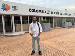 Teshome Hunduma Mulesa, seniorrådgiver på natur og bærekraftige matsystemer i ForUM, under naturtoppmøtet i Cali, Colombia.