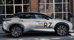 Lexus RZ