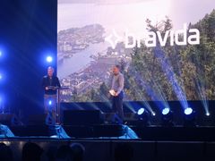 Bravidas to regiondirektører i vestland, Roy Sætre for region Nordvestalndet (t.v.) og Gisle Kvamme for region Bergen (t.h.) innledet arrangementet Fag & Fest på Verftet i august 2024.