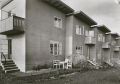 Kirsten Sinding-Larsen, Boliger og fellesareal, Lille Langerud Sambyggelag, Oslo, oppført i 1949.