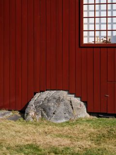 Detalj fra hytte på Fjelldalsøy, tegnet av Wenche Selmer. Foto: Max Creasy