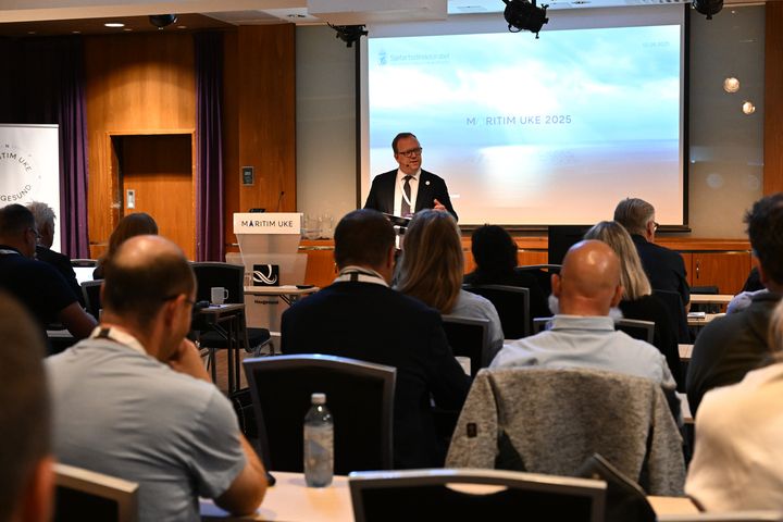 Sjøfartsdirektør Alf Tore Sørheim åpnet verneombudskonferansen under Maritim uke i Haugesund. Konferansen blir nå videreført også i 2026.