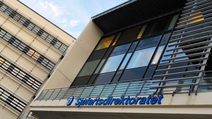 Norske myndigheter anbefaler på det sterkeste at alle norskflaggede fartøy unngår å seile i Persiabukta, Hormuzstredet og Omanbukta.