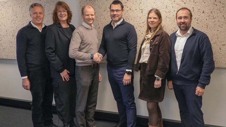 Fra venstre: Robert Onarheim, Mona Holgar og Andreas Eskelund fra SiO, Ronny Balto Pettersen, Cathrine Juul og Trond Elvsvebakken i ISS Facility Services Norge.