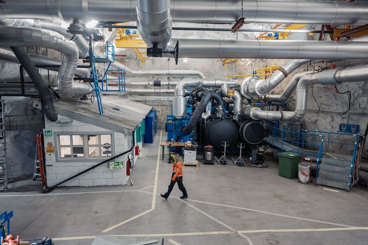 HAMANGFJELLET: Oslofjord Varme har allerede et stort anlegg i Hamangfjellet. Nå skal anlegget utvides, slik at større deler av Bærum kan forskynes med varme og kjøling med fjernvarmeteknologi.