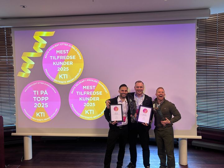 Fornøyd og glad gjeng fra BoNo Bolig. Fra venstre; Anders Hammersland (prosjektsjef), Erik Z Teigland (salgs- og markedssjef), Christer Haraldsen (Utviklingsdirektør)