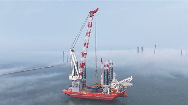 Kongsberg Maritime will continue to supply integrated systems to Cadler’s growing WTIV fleet.