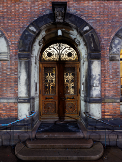 I høst åpnes på nytt dørene på det gamle Nasjonalmuseet. Publikum kan glede seg over tre helger med fotofestivalen Oslo Negativ