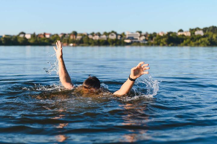 Drukning skjer ofte stille og uten rop om hjelp.