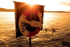 Siden 1952 har Tryg fått satt opp over 59.000 livbøyer over hele Norge, noe som har bidratt til å redde anslagsvis over tusen personer fra å drukne.