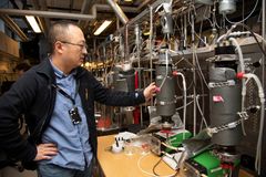 NIBIO-forsker Lu Feng og kollegaer fra NIBIO og NMBU har dokumentert hvordan biofilmbaserte prosesser kan brukes til å produsere biometan med over 96 prosent renhet.