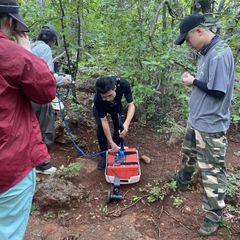 Forskerne brukte georadar, såkalt Ground Penetrating Radar (GPR), for å kartlegge rotdybden til vegetasjonen på savannen.