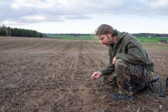 Robert Barneveld frå NIBIO er ein av forskarane i EUROSION. Han har mellom anna vore sentral i instituttet sitt arbeid med å utvikle kart og modellar for erosjonsrisiko. Desse blir nytta av forvaltninga og landbruket i planlegginga av erosjonsdempande tiltak.
