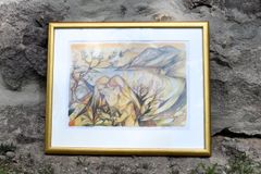 Prisen består av et spesielt trykk i lavt opplag, laget av kunstneren Otto Østenstad fra Ås.
