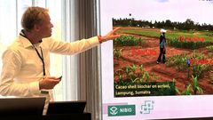 Professor Gerard Cornelissen fra NIBIO og NMBU undersøkte hvordan biokull kan bidra til å kontrollere forurensende stoffer og støtte jordhelsen i tropiske områder.