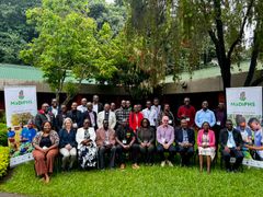 Malawi Digital Plant Health Service (MaDiPHS) ledes av NIBIO i samarbeid med Malawis landbruksdepartement og en rekke nasjonale og internasjonale partnere. Prosjektet er finansiert av Norge gjennom Norad.